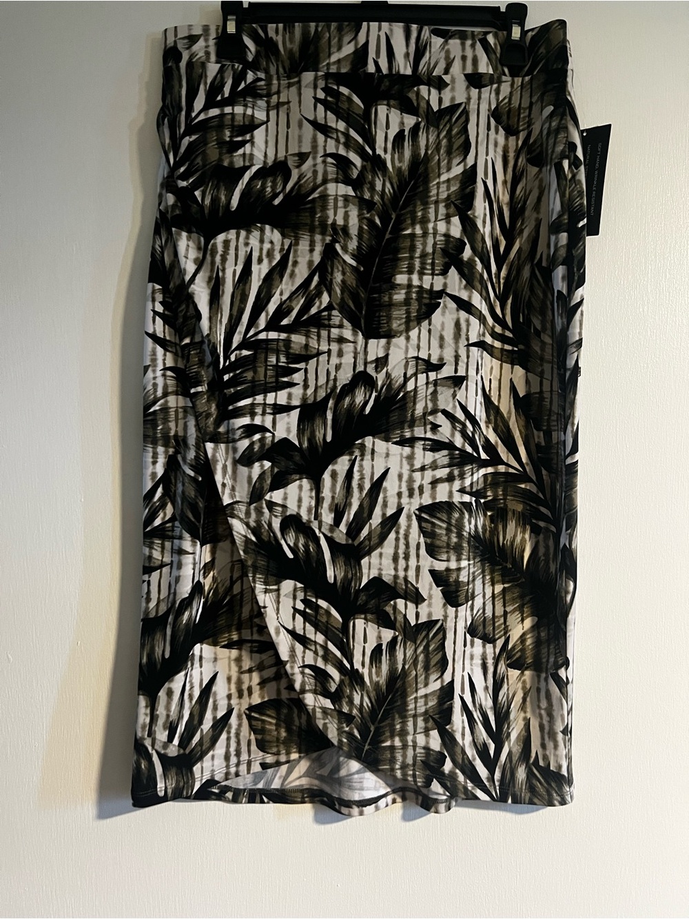 Investments Black and White Tropical Leaf Midi Skirt